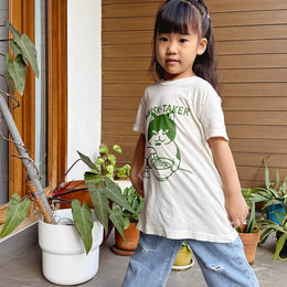 Cat Whisking Matcha Youth T-Shirt